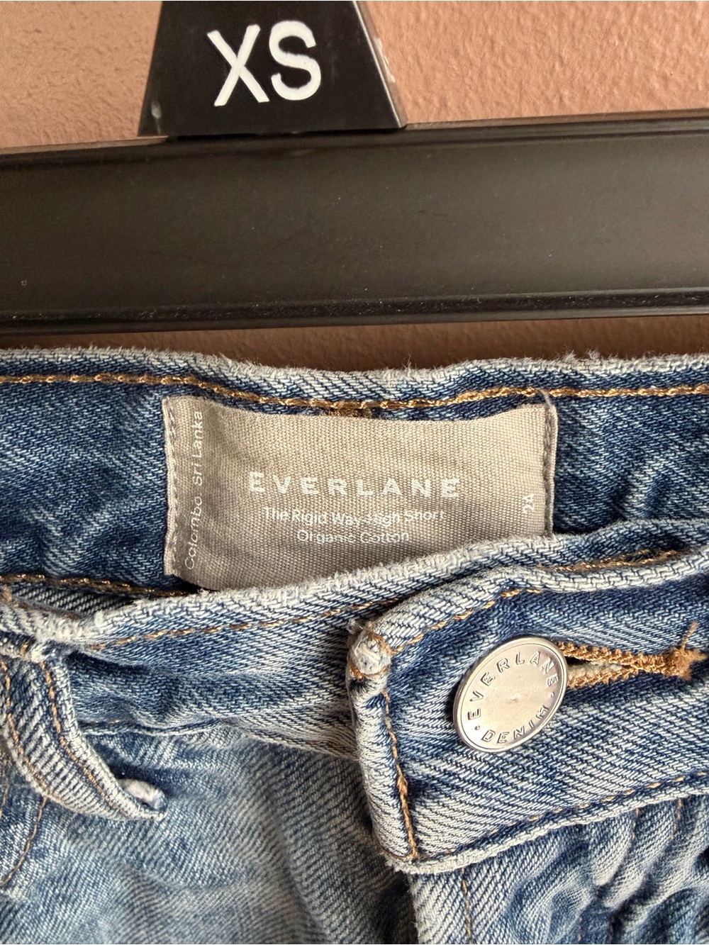 Everlane The Rigid Way-High Short - Picture 2 of 5